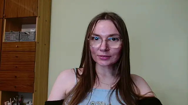 Snapshot of LooveELLYx chatting on 02-25-25, 08:53 LooveELLYx online show from 02-25-25, 08:53