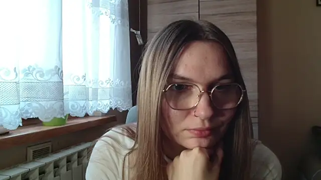 LooveELLYx online show from 10-30-25, 02:36