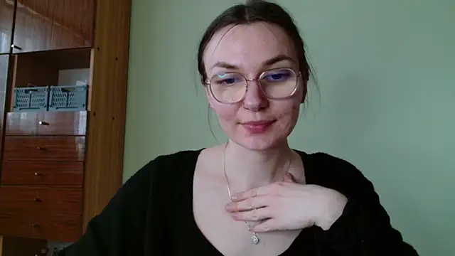 Snapshot of LooveELLYx chatting on 02-26-25, 02:49 LooveELLYx online show from 02-26-25, 02:49