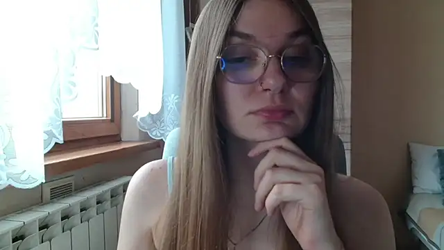 LooveELLYx online show from 07-01-26, 01:22