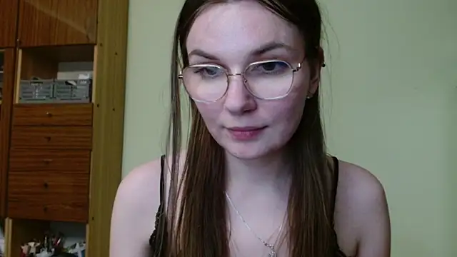 Snapshot of LooveELLYx chatting on 03-09-25, 08:52 LooveELLYx online show from 03-09-25, 08:52