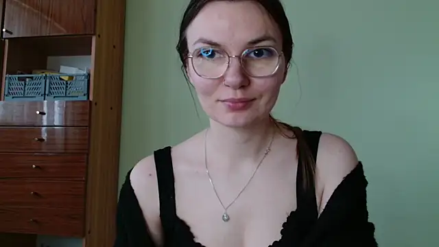 LooveELLYx online show from 02-25-26, 07:30