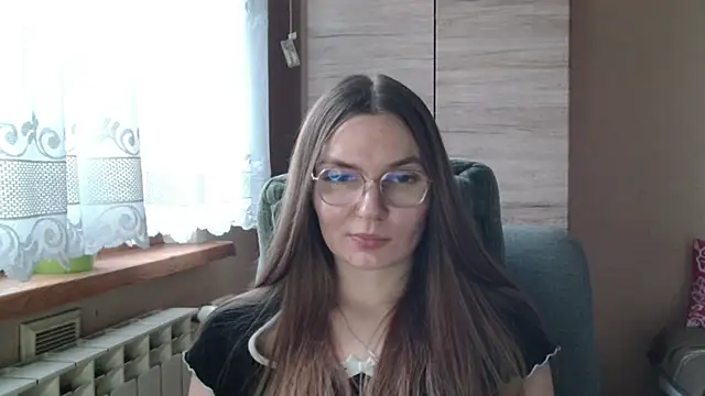 LooveELLYx online show from 12-21-25, 07:32