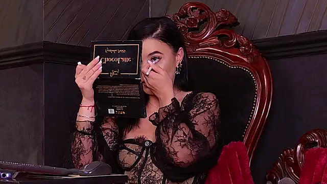 Snapshot of MistressEly chatting on 05-25-26, 10:47 MistressEly online show from 05-25-26, 10:47