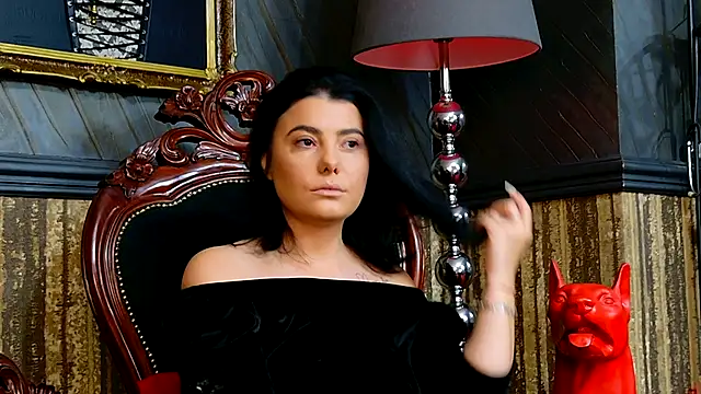 Snapshot of MistressEly chatting on 10-02-25, 12:19 MistressEly online show from 10-02-25, 12:19