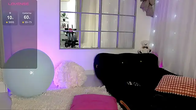 SarahRaynex online show from 05-15-26, 10:46