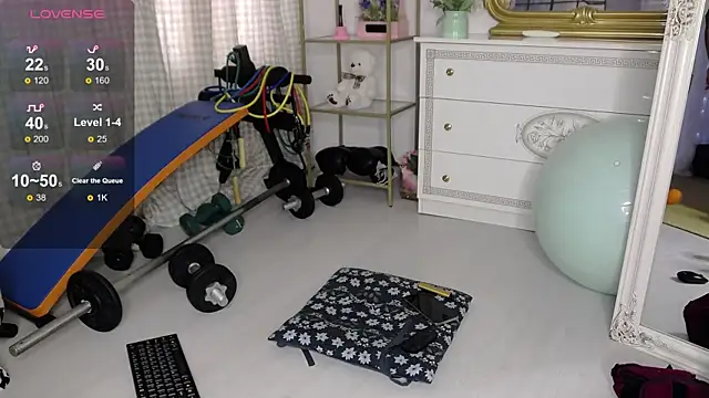 SarahRaynex online show from 03-31-26, 10:17