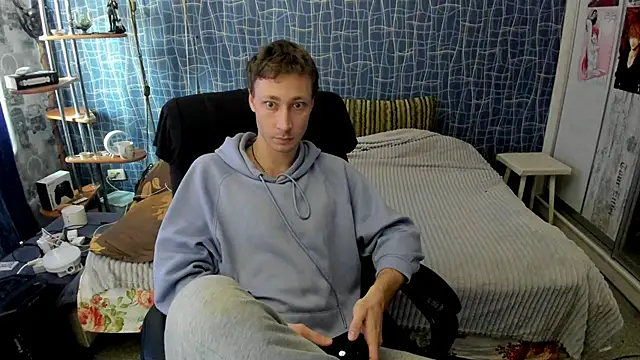 CuteBoy228 online show from 04-17-26, 10:18