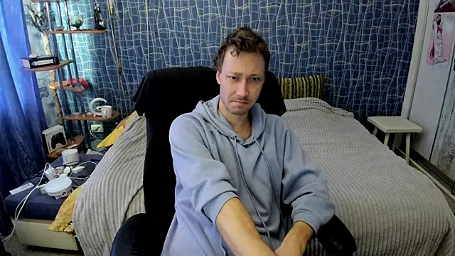 CuteBoy228 online show from 04-13-26, 09:02