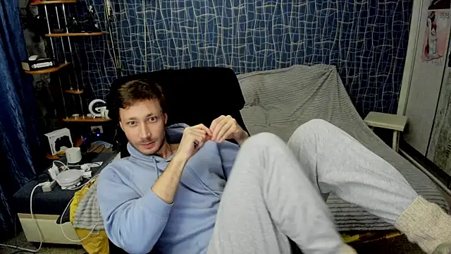 CuteBoy228 online show from 04-26-26, 11:46