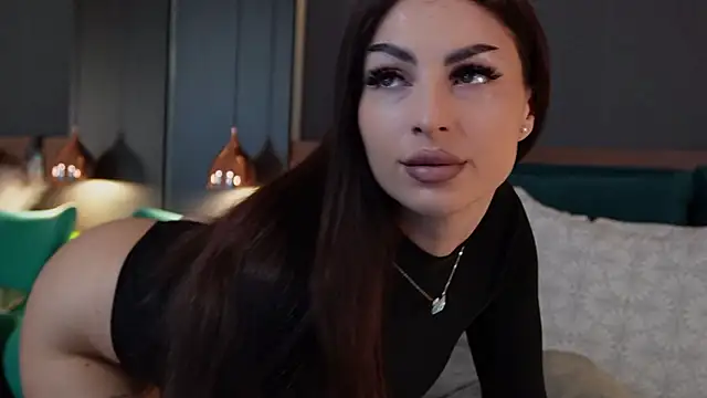 EmilyTrix online show from 01-15-26, 04:38