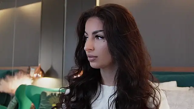 EmilyTrix online show from 11-27-25, 02:12