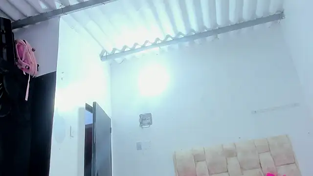 Snapshot of kethe_love_ chatting on 06-27-26, 12:33 kethe love online show from 06-27-26, 12:33