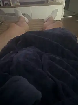 Snapshot of nenad062 chatting on 10-11-25, 09:54 nenad062 online show from 10-11-25, 09:54