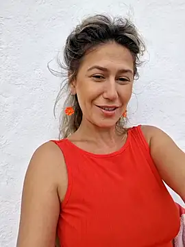 CelynaRoss online show from 10-13-25, 05:14