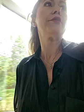 CelynaRoss online show from 05-24-26, 12:49