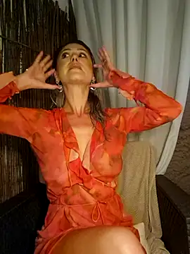 CelynaRoss online show from 10-19-25, 12:57