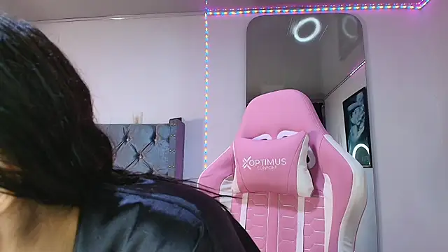 GraceWallace  online show from 10-29-25, 11:58