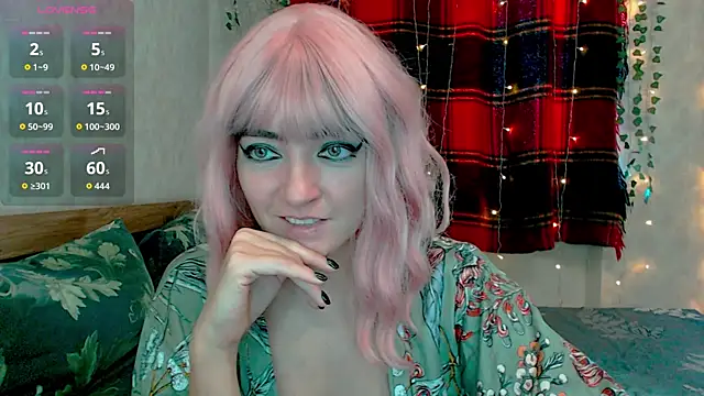 MagicPink online show from 12-17-25, 12:32