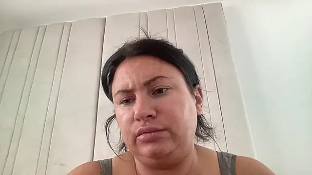 Snapshot of Desire-XOXOX chatting on 10-09-25, 11:22 Desire-XOXOX online show from 10-09-25, 11:22