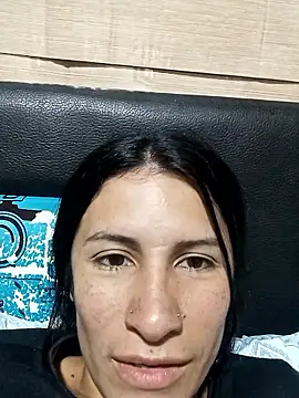 karinnahotdirty online show from 12-17-25, 10:15