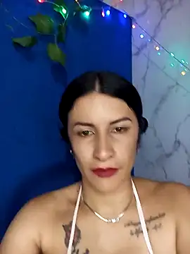 Snapshot of karinnahotdirty chatting on 04-21-26, 08:48 karinnahotdirty online show from 04-21-26, 08:48