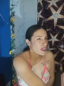 Snapshot of karinnahotdirty chatting on 05-20-26, 09:12 karinnahotdirty online show from 05-20-26, 09:12