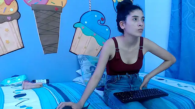 skinnykalitzo18 online show from 01-11-26, 02:13