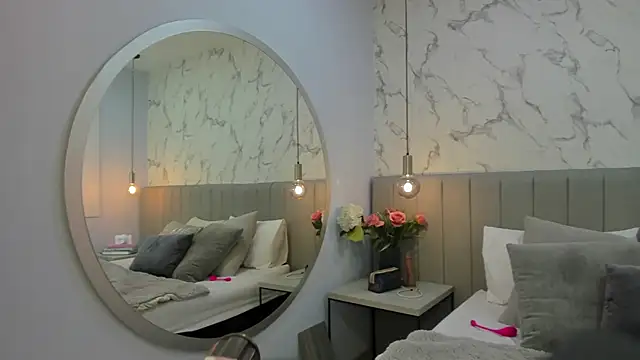 Karlla Brown online show from 12-01-25, 01:23