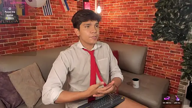 Snapshot of Thiago_Kozak chatting on 07-09-26, 12:48 Thiago Kozak online show from 07-09-26, 12:48