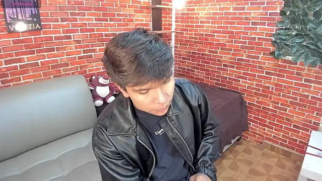 Snapshot of Thiago_Kozak chatting on 07-15-26, 02:46 Thiago Kozak online show from 07-15-26, 02:46