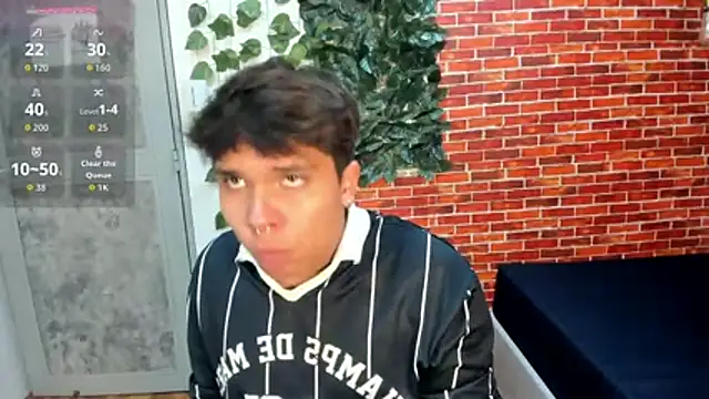 Snapshot of Thiago_Kozak chatting on 06-25-26, 08:47 Thiago Kozak online show from 06-25-26, 08:47