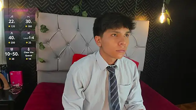 Thiago Kozak online show from 10-22-25, 12:37