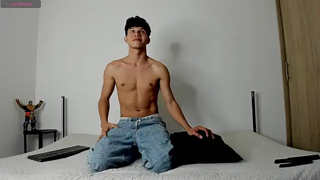 2Amateur Guys online show from 11-26-25, 11:38