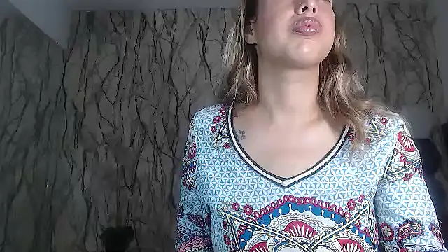 AntonellaBlanc online show from 10-08-25, 09:48