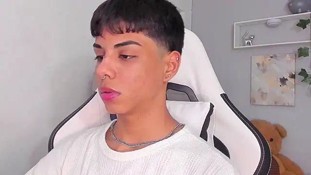 Thomas wil online show from 11-14-25, 06:39