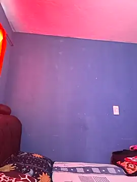 Hanna Kieran online show from 11-14-25, 02:10