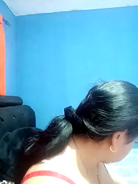 Hanna Kieran online show from 11-27-25, 12:44