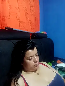 Hanna Kieran online show from 11-28-25, 10:48