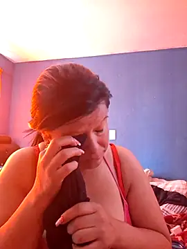 Hanna Kieran online show from 12-18-25, 02:21