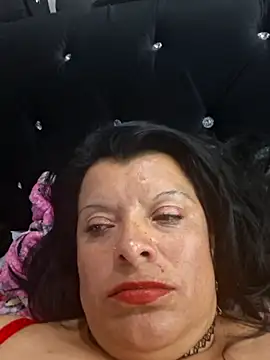 Snapshot of Hanna_Kieran chatting on 10-22-25, 03:50 Hanna Kieran online show from 10-22-25, 03:50