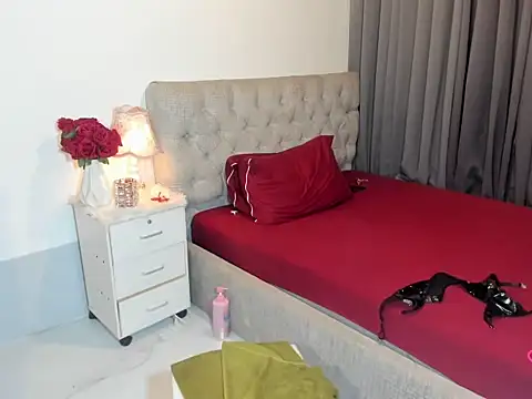 Iamyourbabyalicia online show from 02-07-26, 06:05