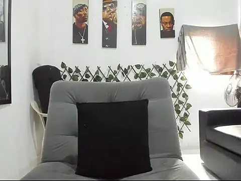 Latins Boss online show from 04-17-26, 06:44