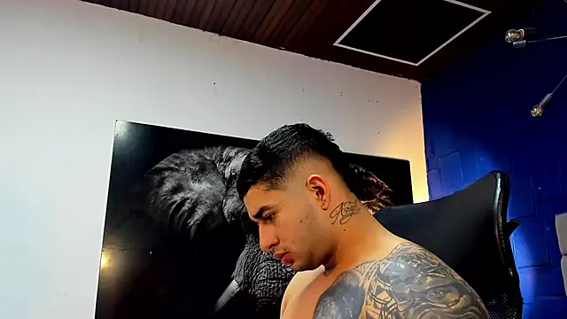 king falconer online show from 11-19-25, 01:16