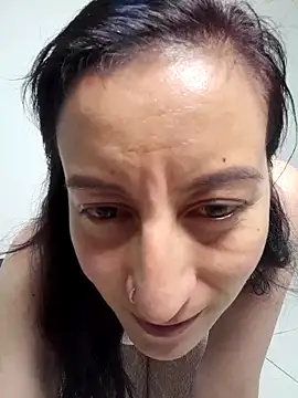 Oriana111 online show from 10-15-25, 04:44