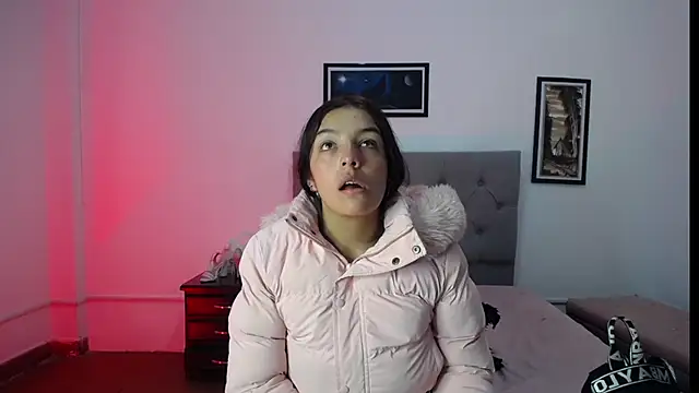 Esmeraldaa- online show from 11-14-25, 05:00