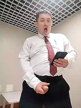 BigCristh79 online show from 11-21-25, 02:21