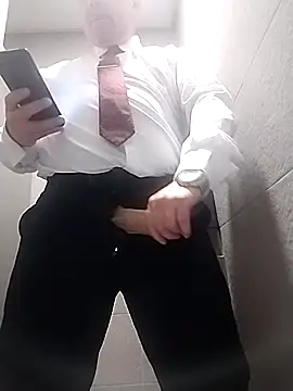 BigCristh79 online show from 10-26-25, 02:01