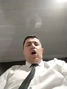 BigCristh79 online show from 10-24-25, 11:42