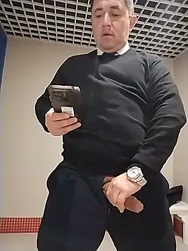 BigCristh79 online show from 06-16-26, 04:23